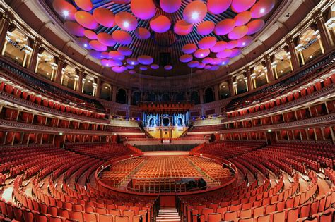  The Royal Albert Hall: A Symphony of Victorian Splendor and Cultural Delights